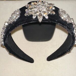 Chunky, Elegant Black Headband w/Crystal Glass Gems Accents